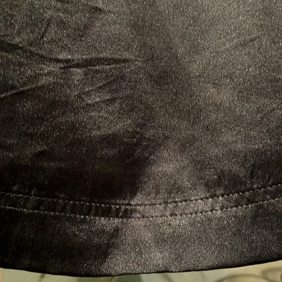 Valentino Roma medium silk camisole ITALY 42AUTHENTIC embellished neckline